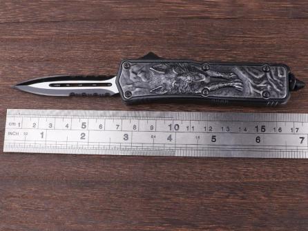 F139双刃带牙 folding knife
