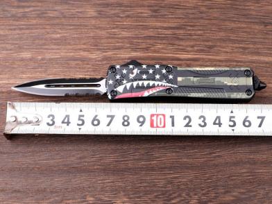 F145-1双刃带牙 folding knife
