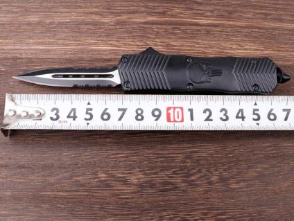 F146双刃带牙黑色 folding knife