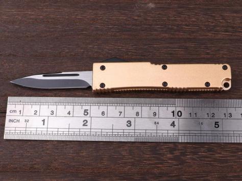 F147-金色单刃 folding knife